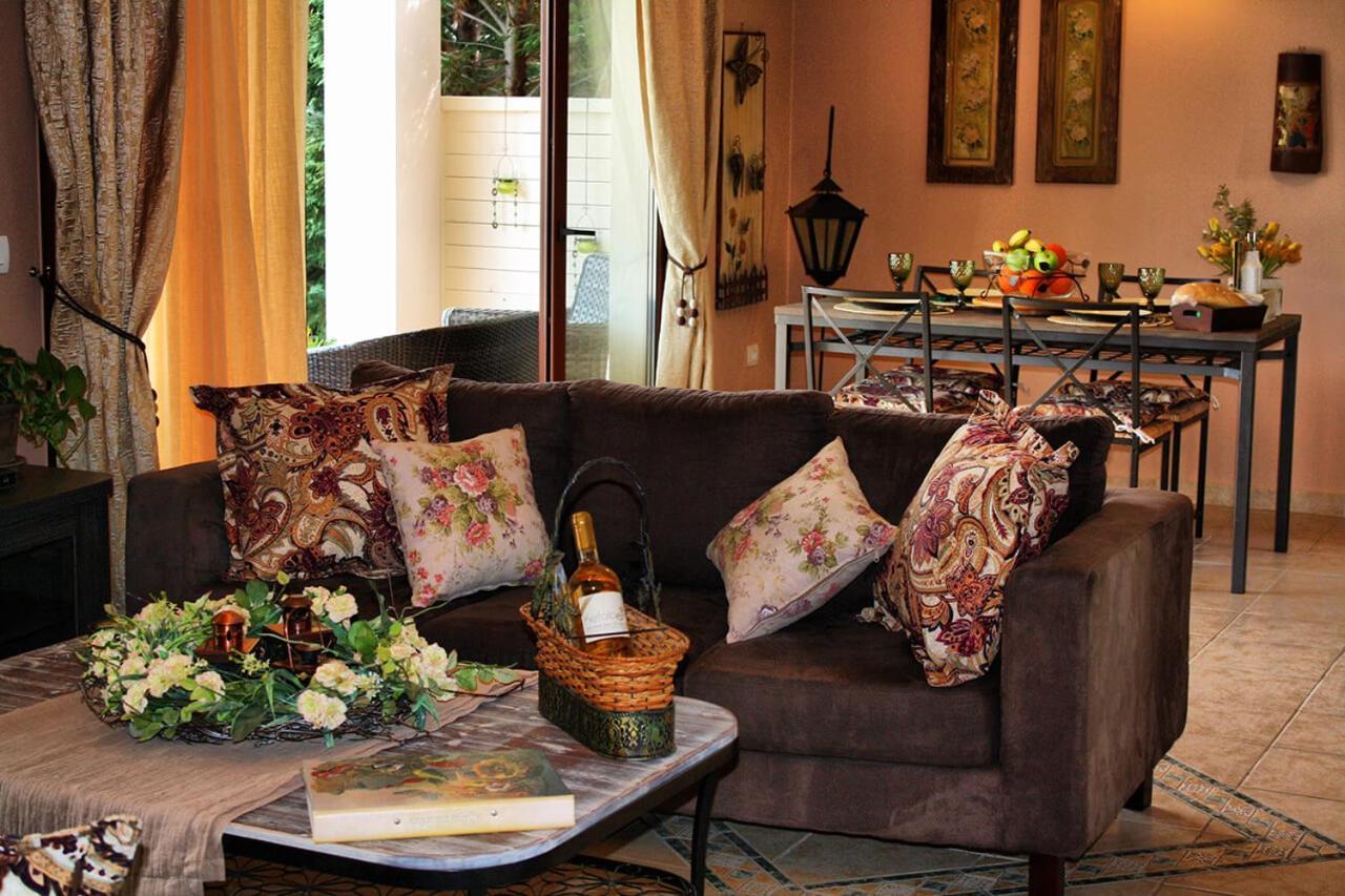Traditional Villa Mandola Livathos  Екстериор снимка